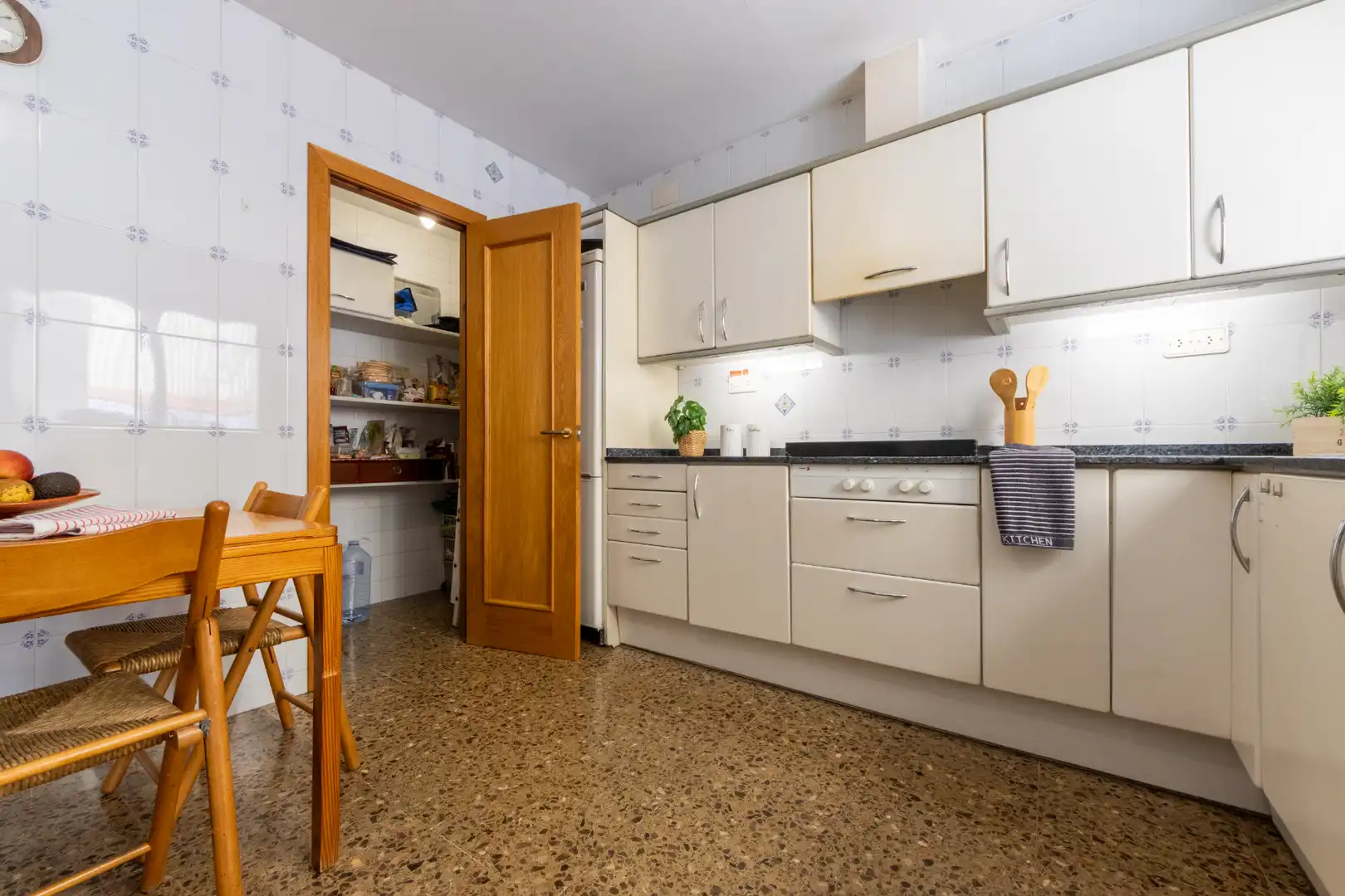 Cocina de Casa adosada en venta en Vila-seca con Calefacción, Trastero y Amueblado