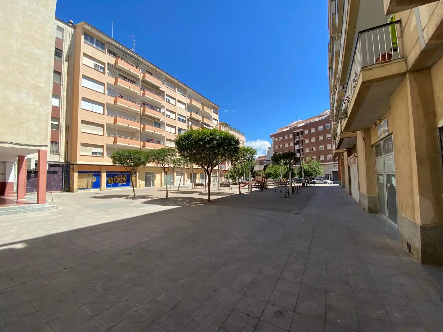 Vista exterior de Piso en venta en Amposta con Parquet, Terraza y Balcón