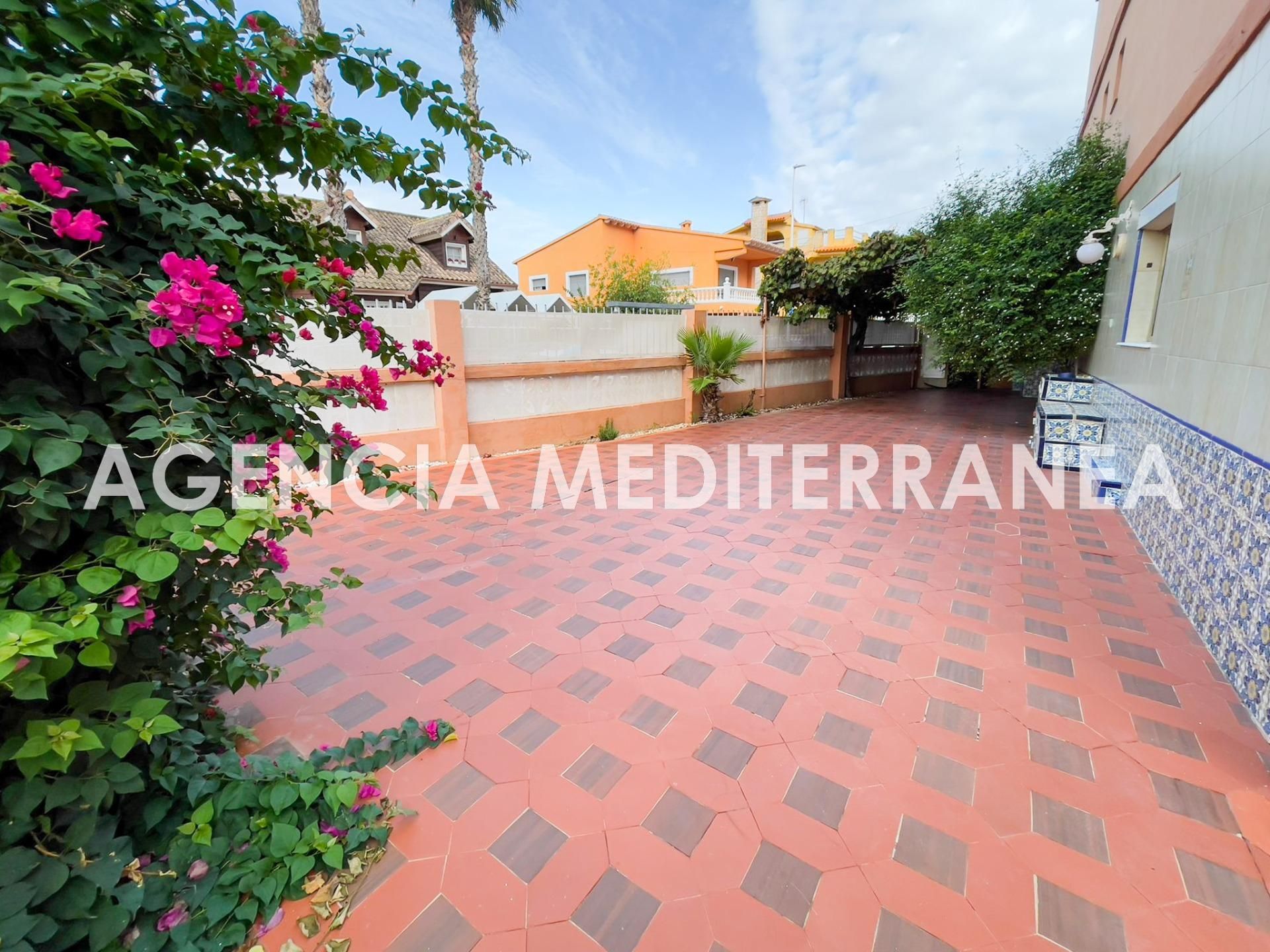 Planta baja for sale in Calle RIU SEGARRA -PA, Les Palmeres