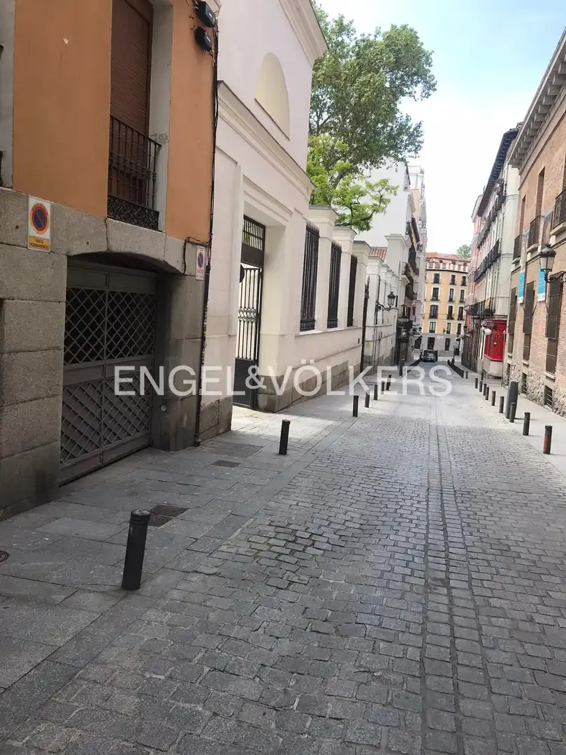 Vista exterior de Pis de lloguer en Madrid amb Aire condicionat, Calefacció i Moblat