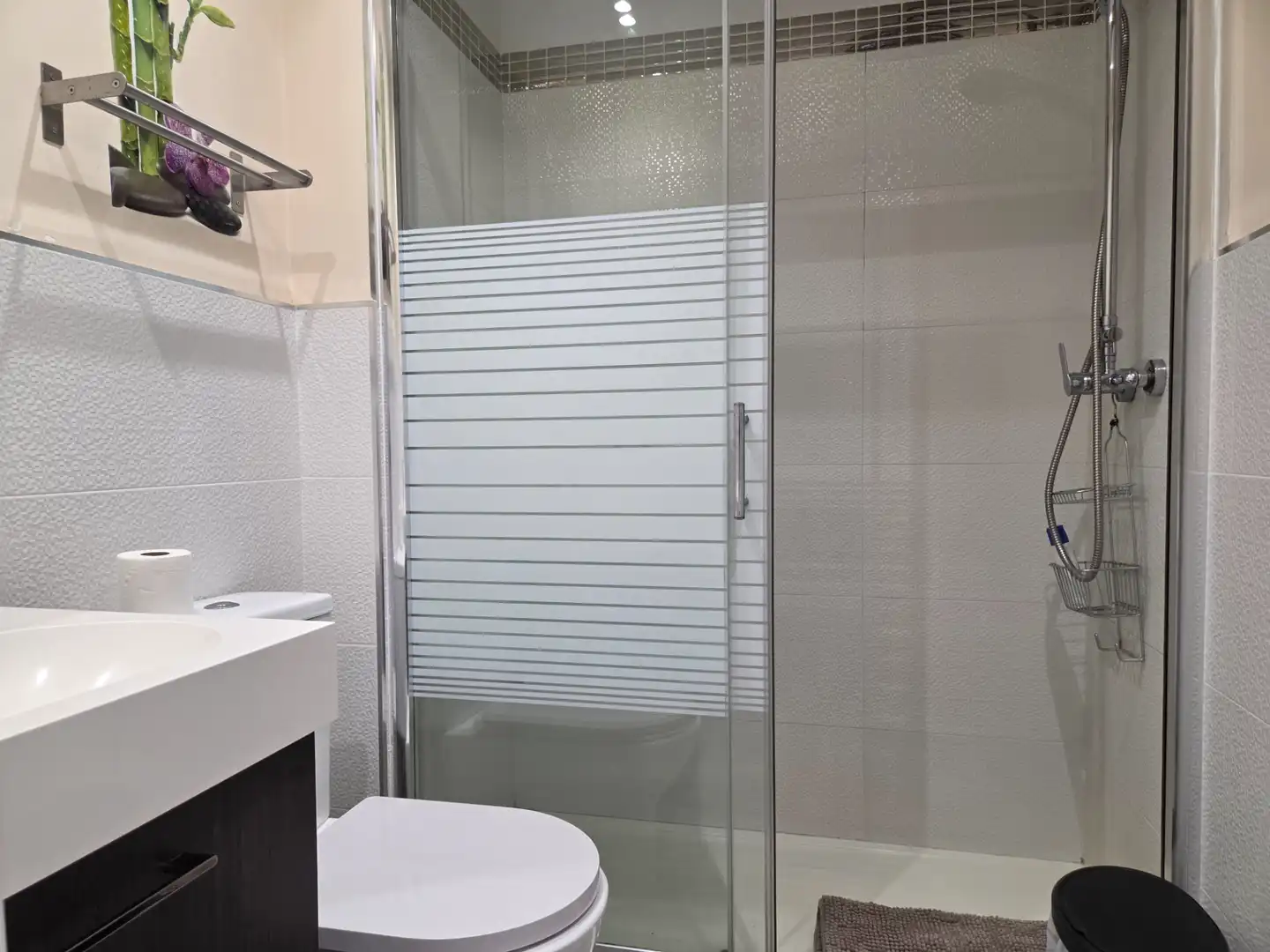 Baño de Apartamento en venta en San Bartolomé de Tirajana con Aire acondicionado, Amueblado y Lavadora