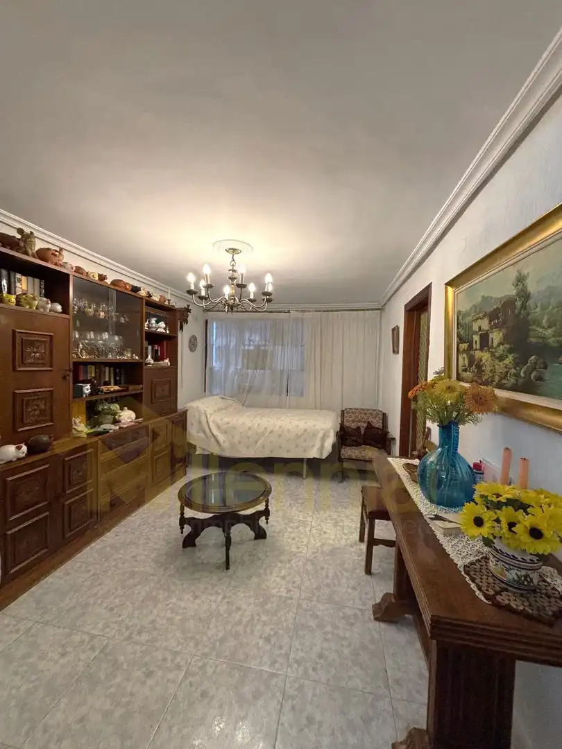 Sala de estar de Casa adosada en venta en Sevilla con Aire acondicionado y Trastero