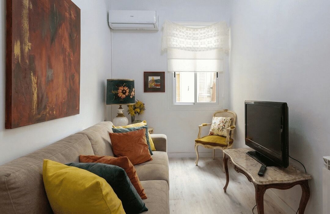 Sala de estar de Piso de alquiler en  Madrid Capital con Horno, Lavadora y Microondas