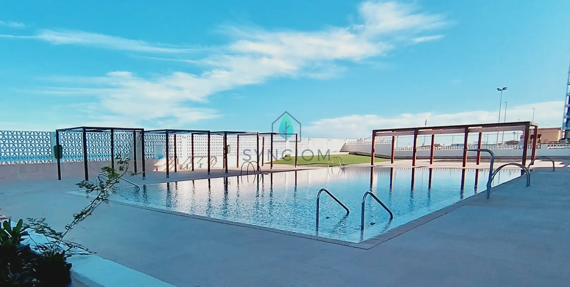 Piscina de Piso en venta en Sueca con Calefacción, Terraza y Trastero