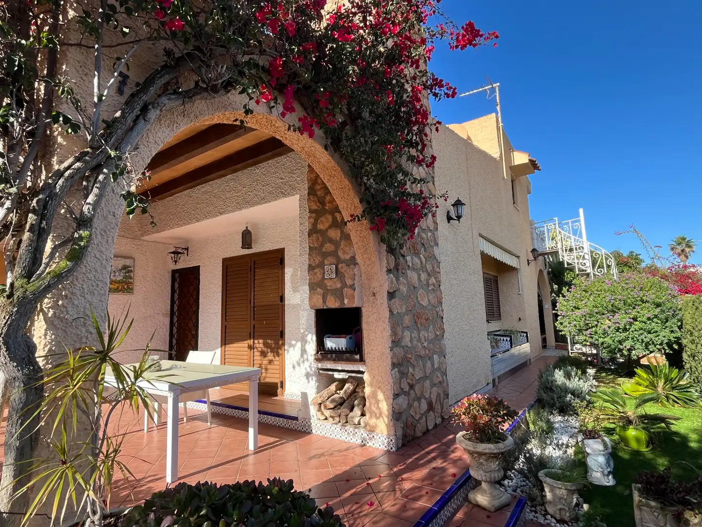 Casa amb terrassa en venda a Calle López de Ayala 31, imagen 2
