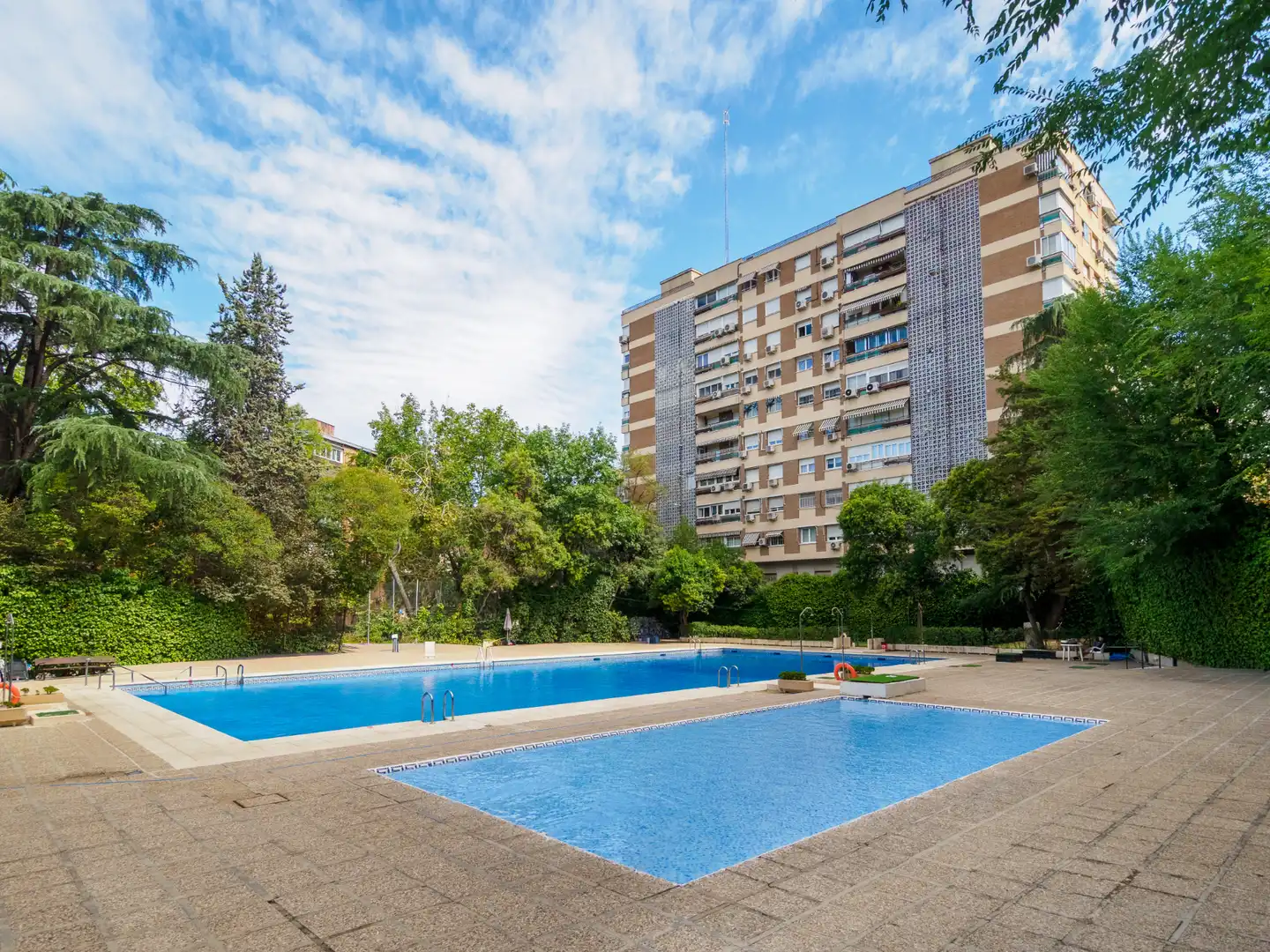 Flat with pool for sale in Avenida de Ramón y Cajal