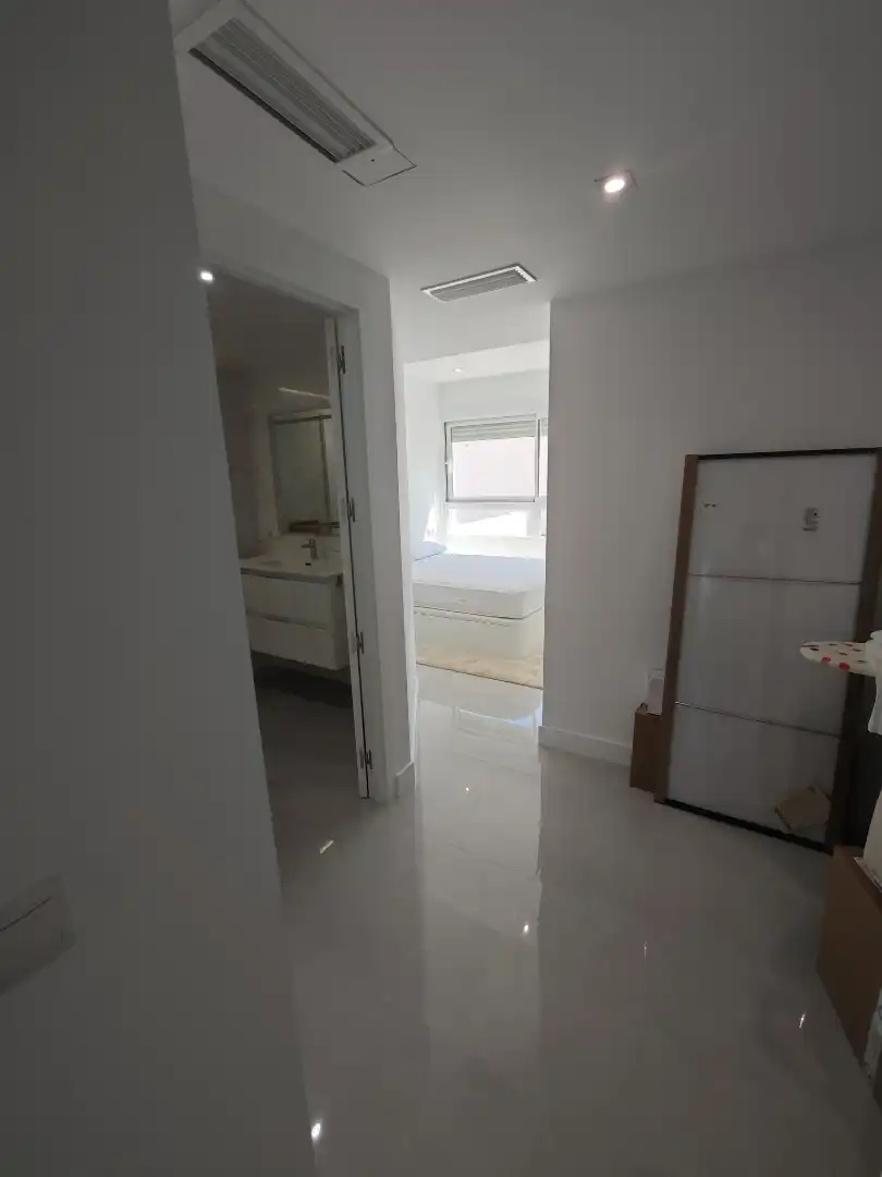 Bathroom of Flat for sale in Elche / Elx  with Air Conditioner, Heating and Private garden