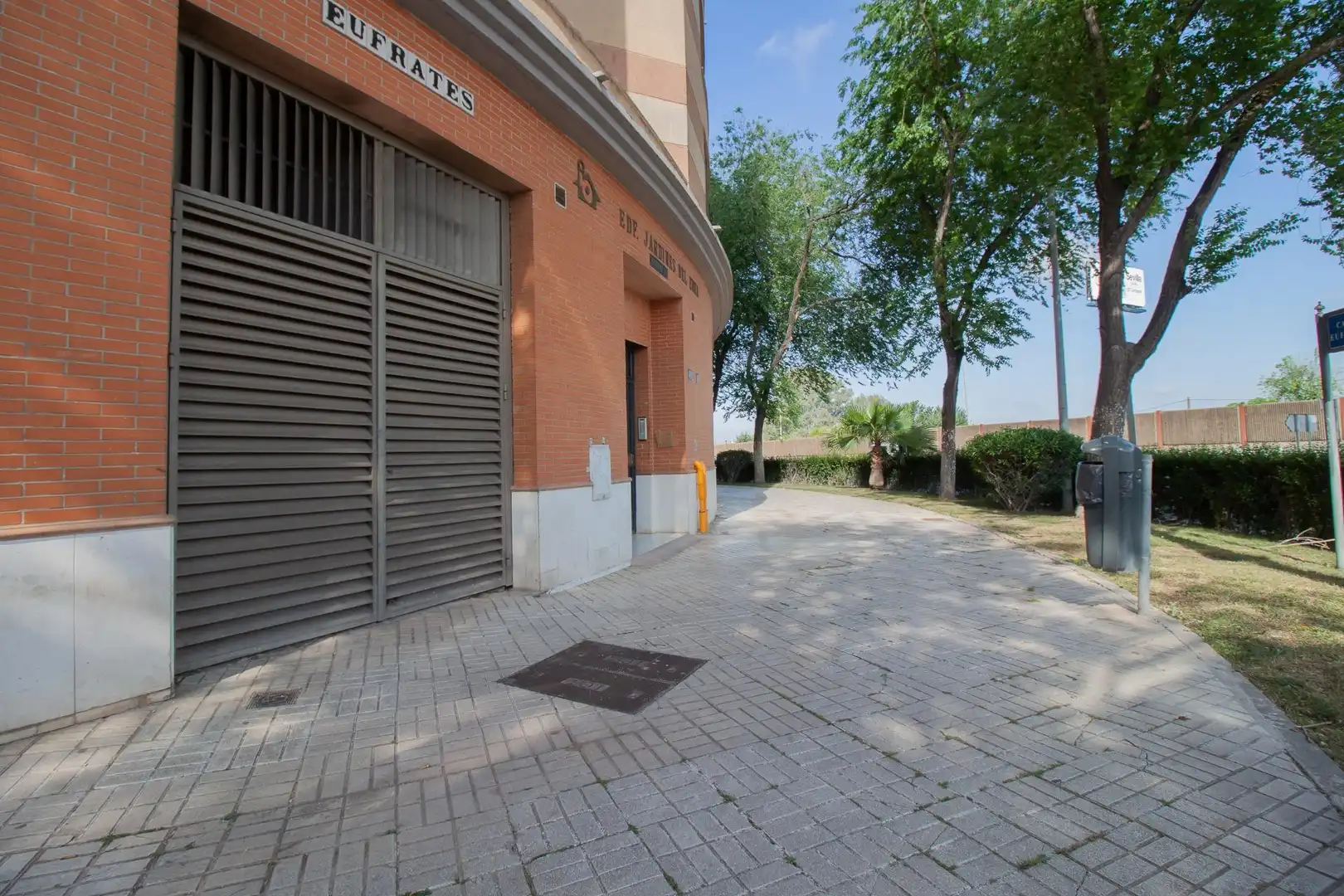 Parking de Local en venta en Sevilla