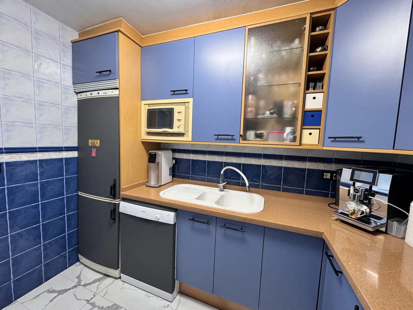 Terraced house with terrace for sale in Calle Luarca, imagen 8