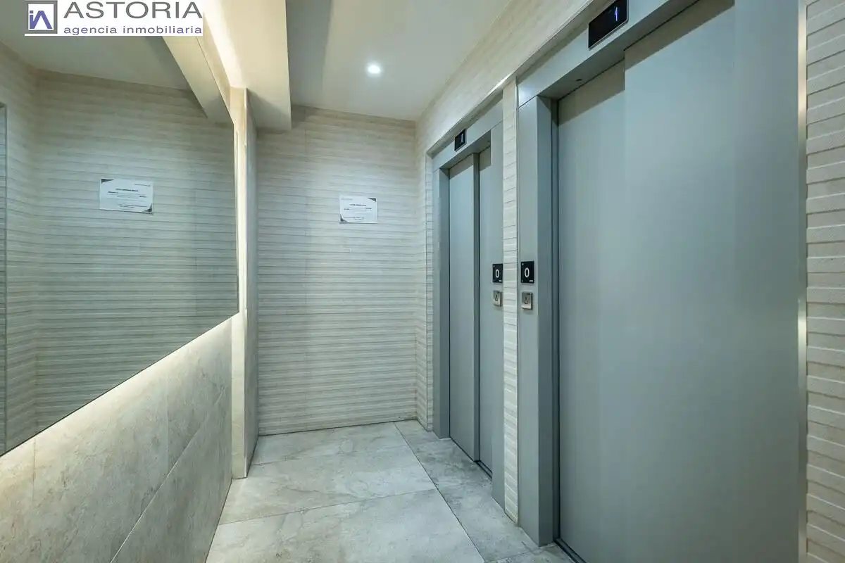 Piso con ascensor en venta en Calle CRUZ DE GRANADA, imagen 18