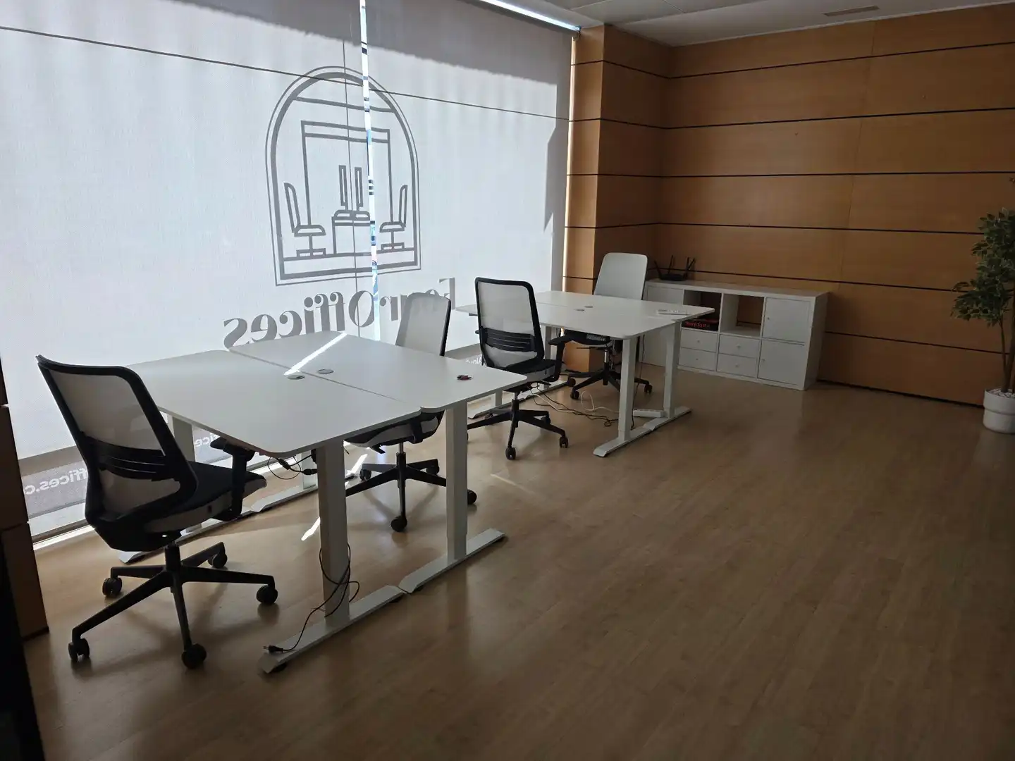 Oficina de alquiler en Utebo con Aire acondicionado, Calefacción y Amueblado