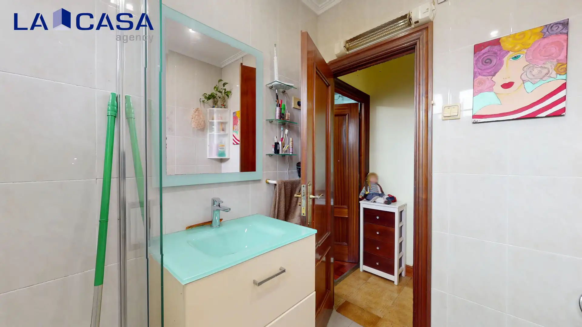 Bathroom of Ground floor for sale in Bilbao 