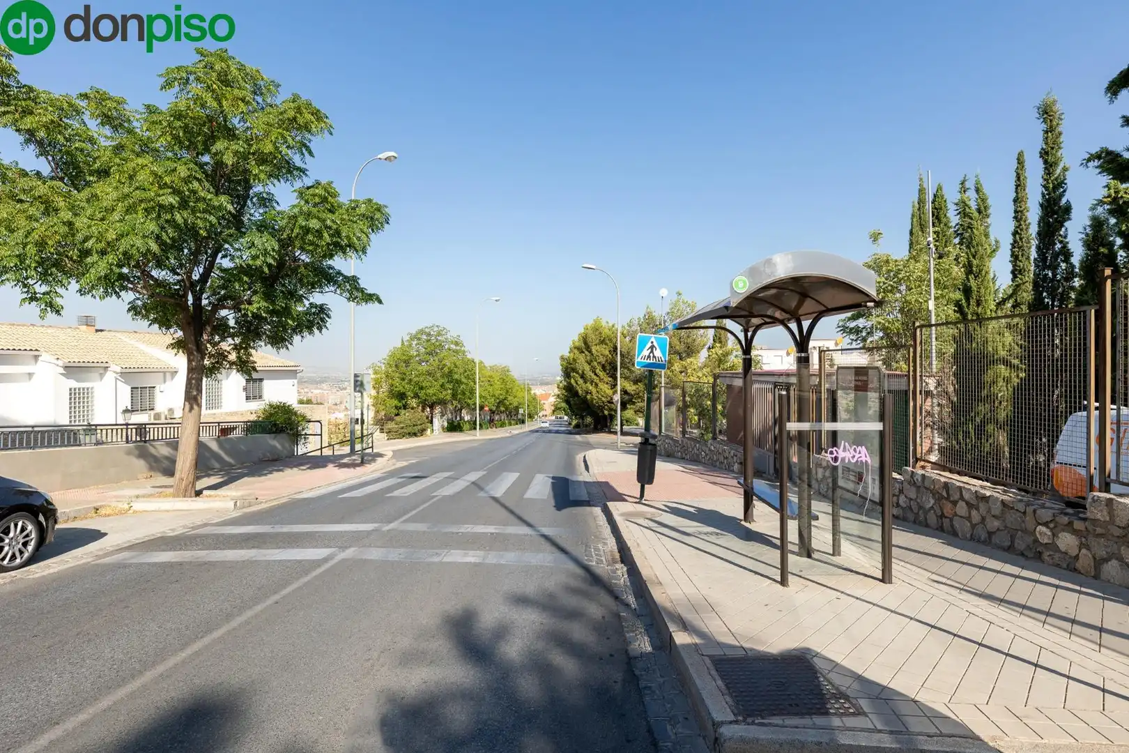 Außenansicht von Residential zum Verkauf in Granada