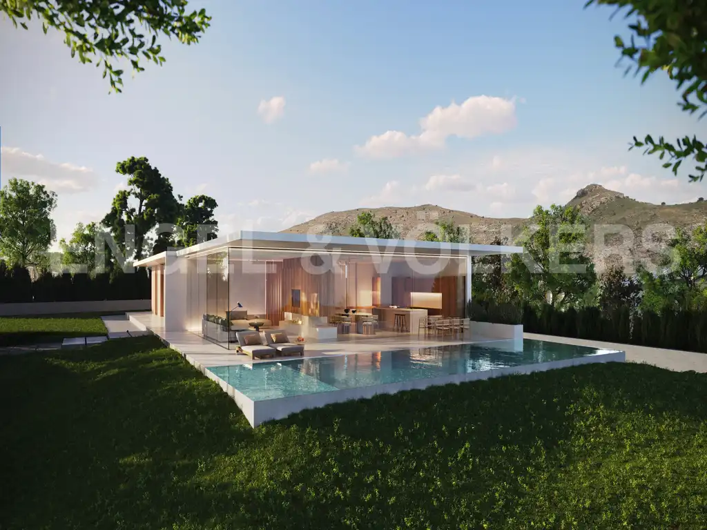 Casa amb piscina en venda a Golf Bahía