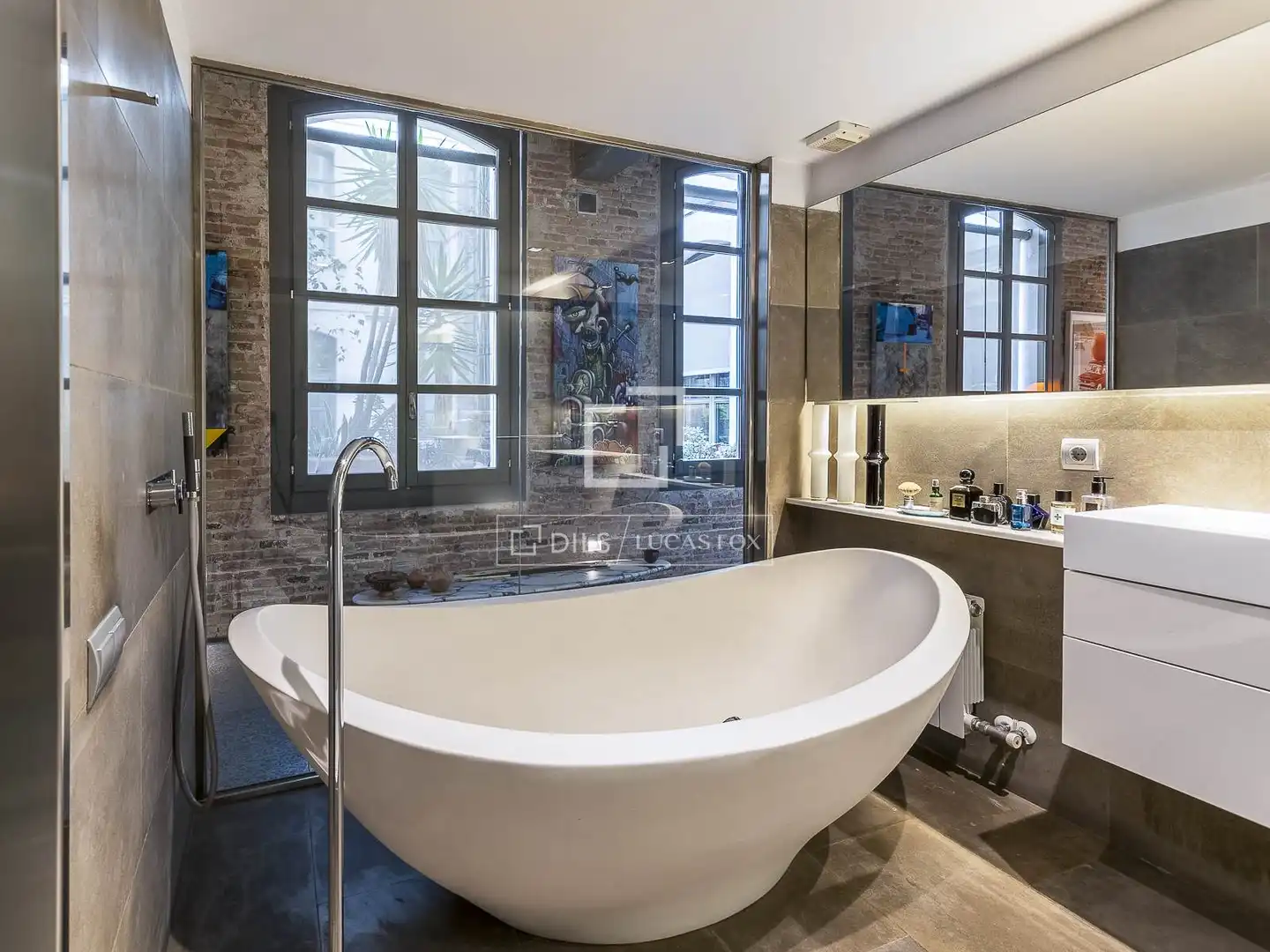 Baño de Piso en venta en Barcelona con Calefacción y Trastero