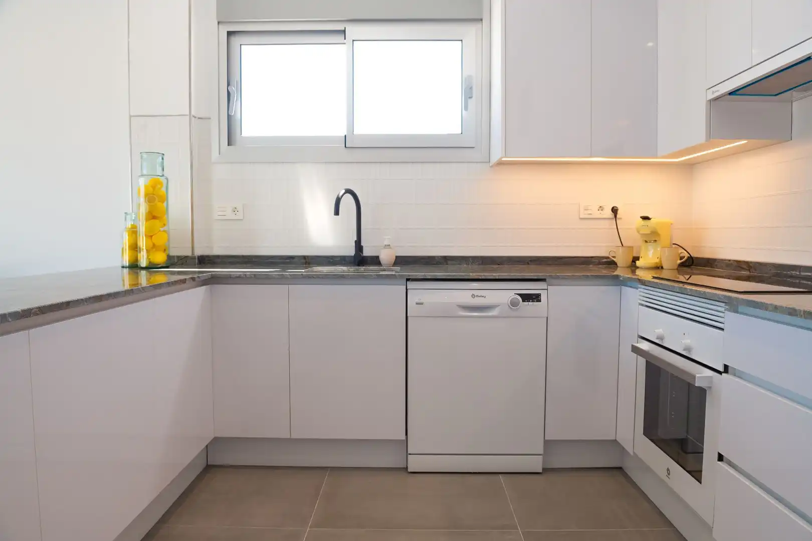 Detached house with garden for sale in Las Lomas de Rame - Bahía Bella, imagen 19