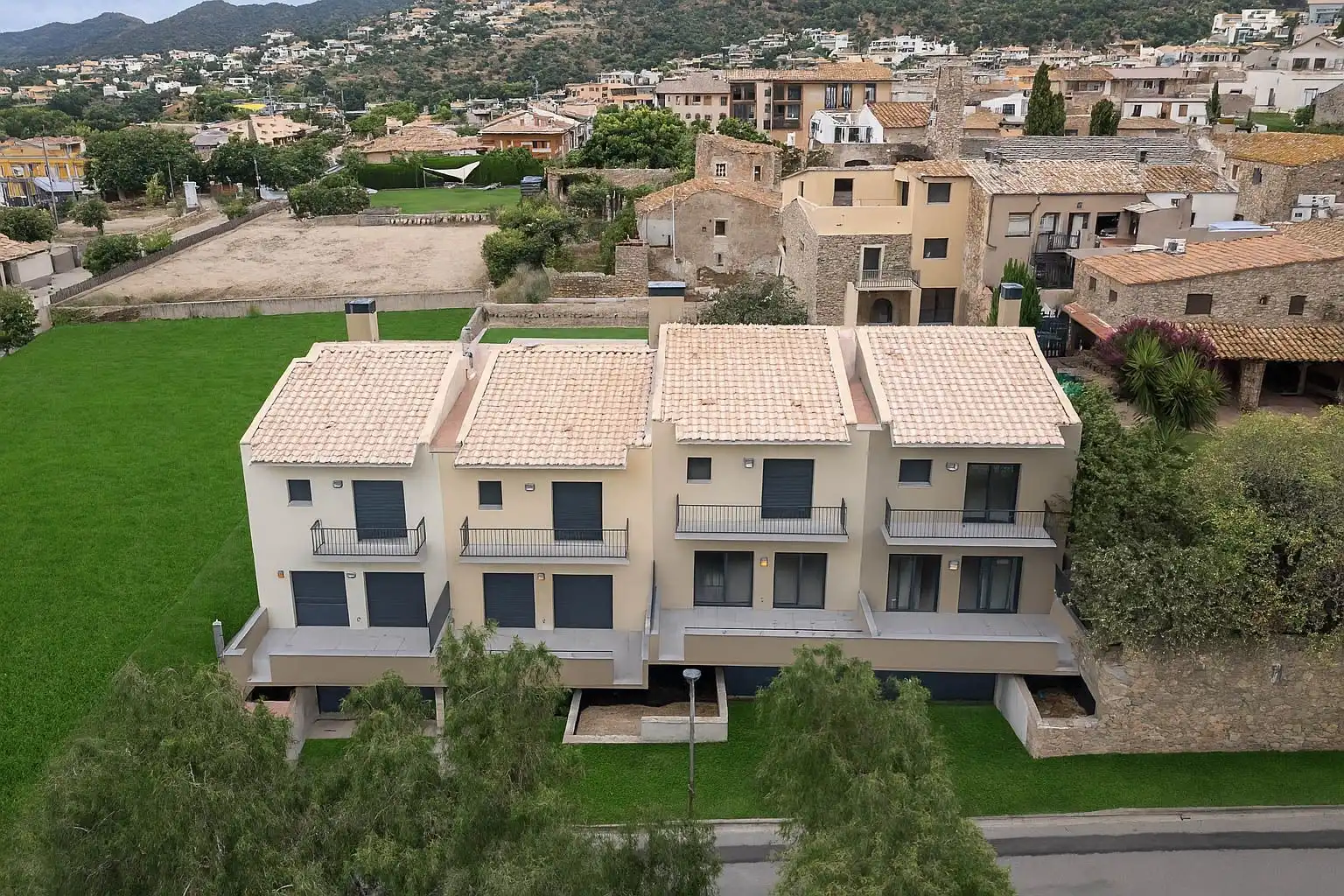Casa amb piscina en venda a Palau-saverdera, imagen 43