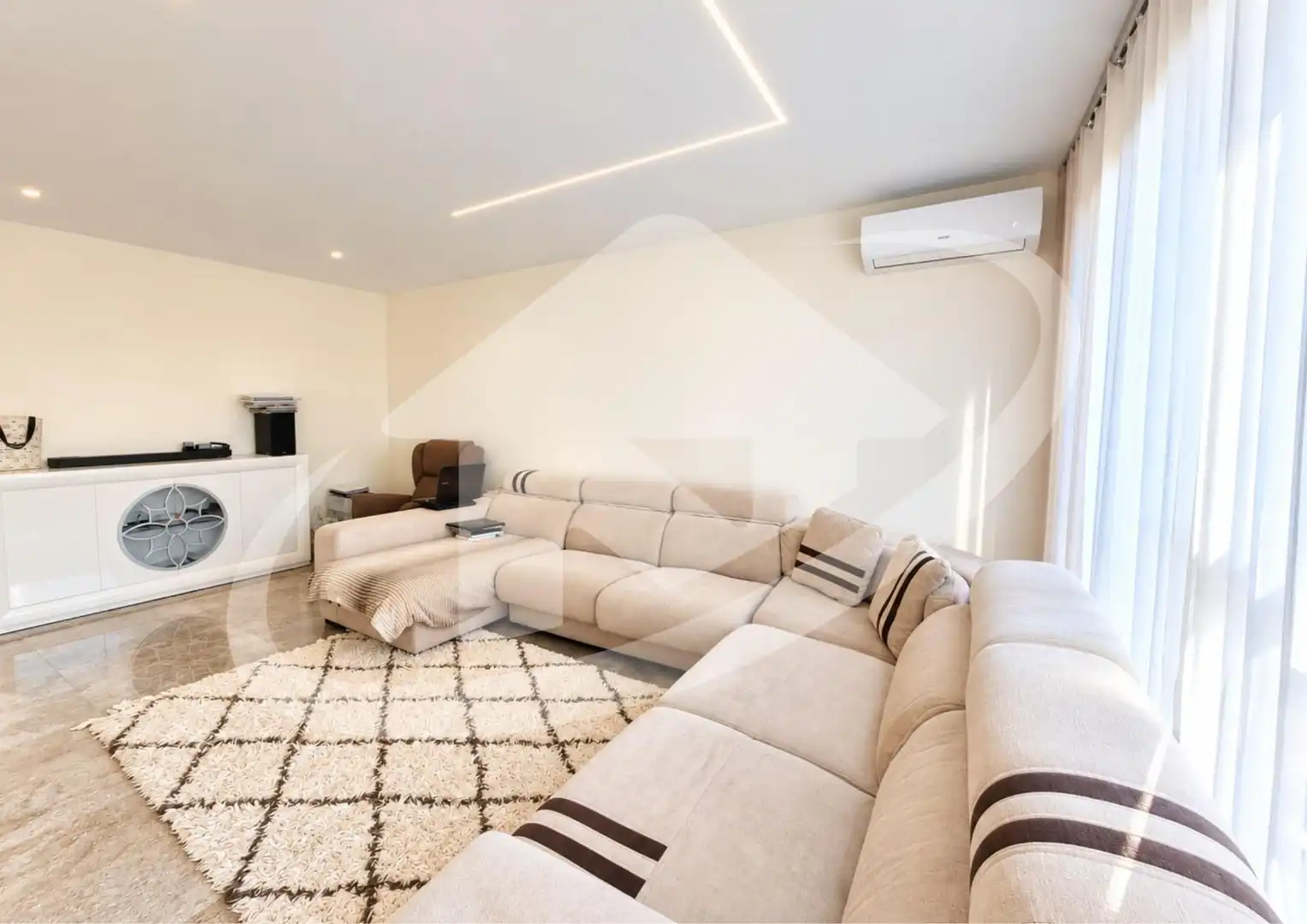 Sala d'estar de Casa adosada en venda en Creu Alta - Puiggener