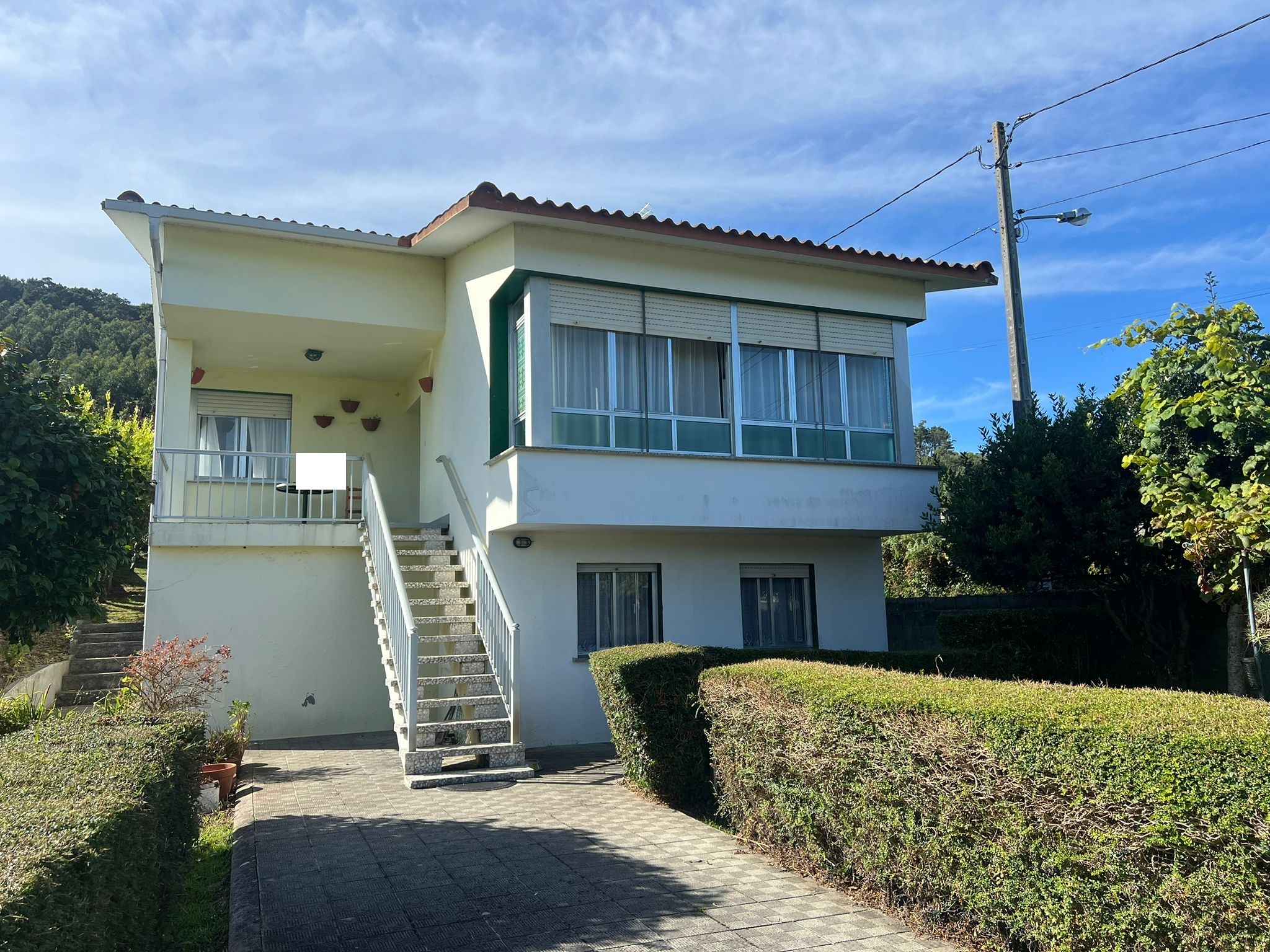 Vista exterior de Casa o xalet en venda en Valdoviño amb Jardí privat, Terrassa i Traster