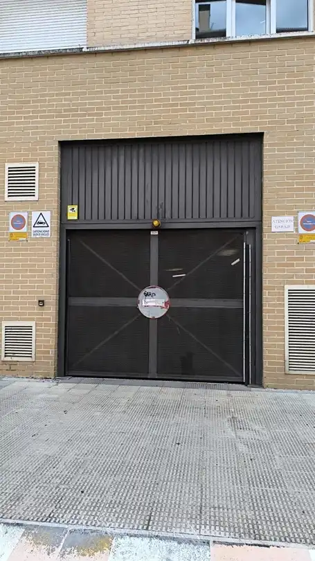 Vista exterior de Garatge en venda en  Pamplona / Iruña