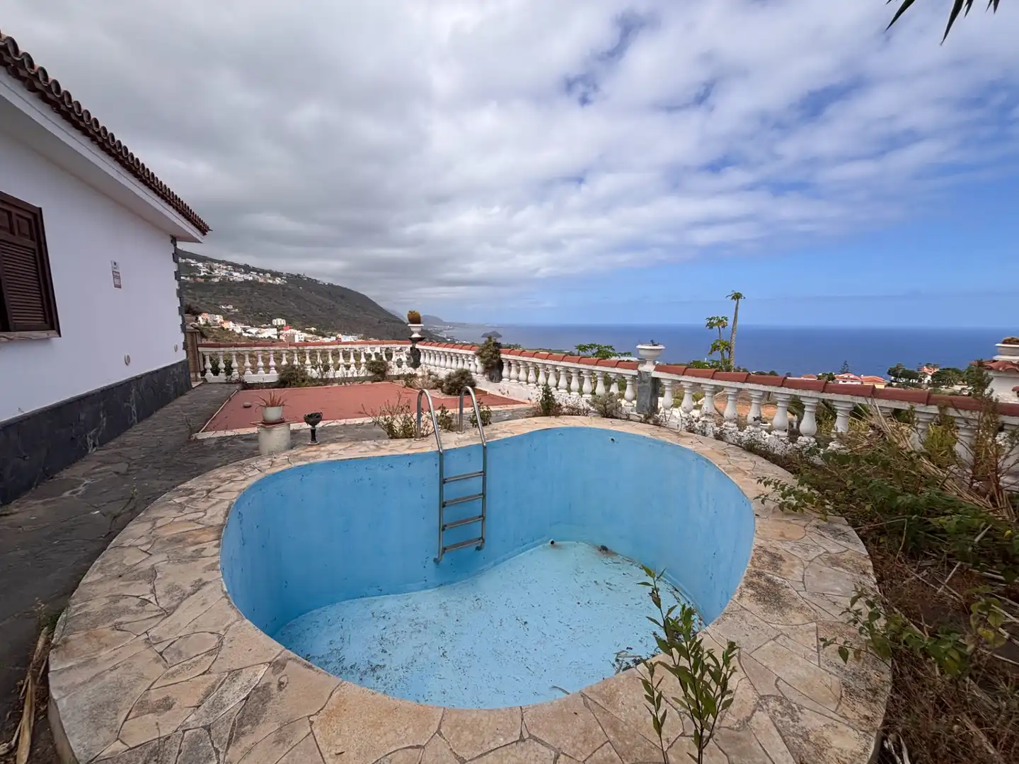 Piscina de Casa o xalet en venda en Icod de los Vinos amb Jardí privat, Terrassa i Traster