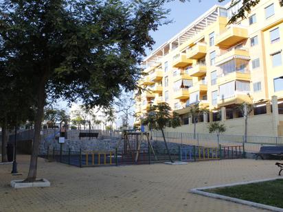 Vista exterior de Pis en venda en Vélez-Málaga amb Terrassa