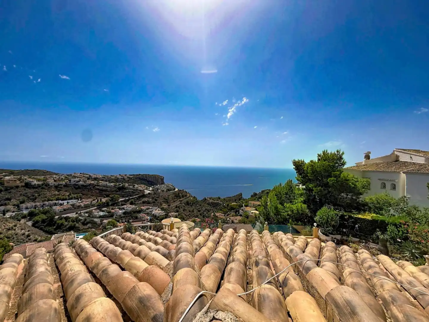 Vista exterior de Casa o chalet en venta en Benitachell / El Poble Nou de Benitatxell con Aire acondicionado, Calefacción y Jardín privado