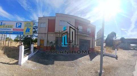 URBAN HOME VENDE CASA INDEPENDIENTE EN AVENIDA ANTIBIOTICOS!!!