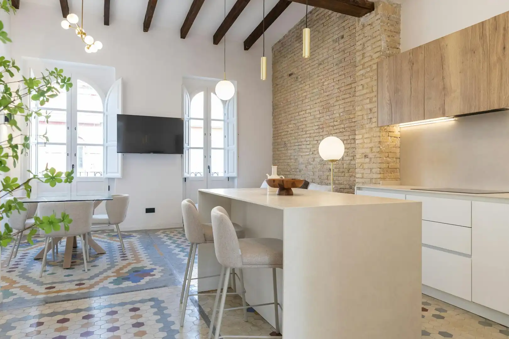 Kitchen of Flat for rent in Valencia  with Washing machine, TV and Pets allowed
