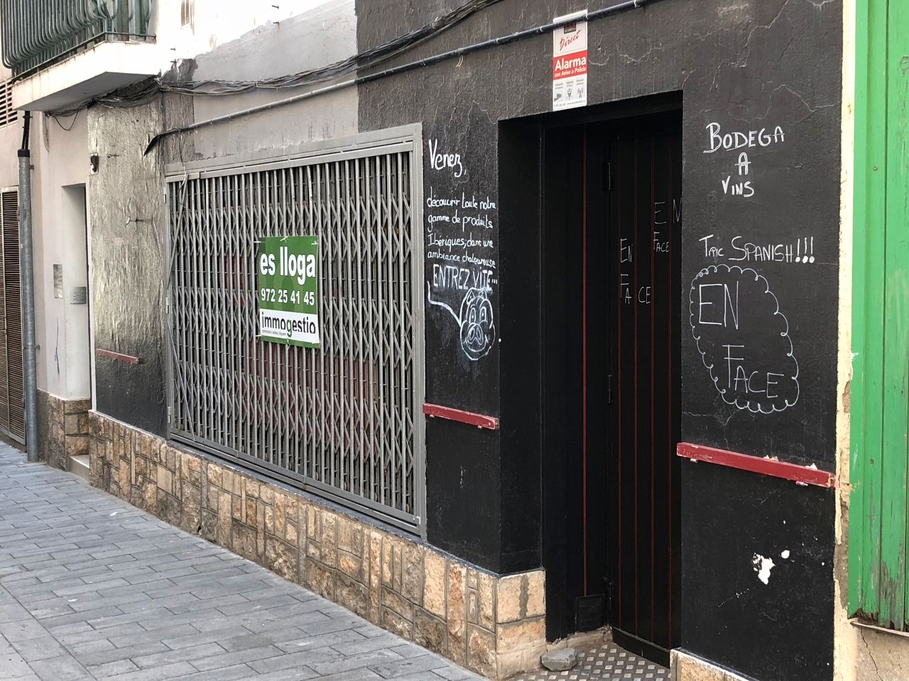 Premises to rent in Centre