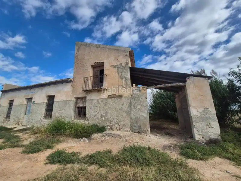 Detached house with terrace for sale in Barrio Sta. Agueda