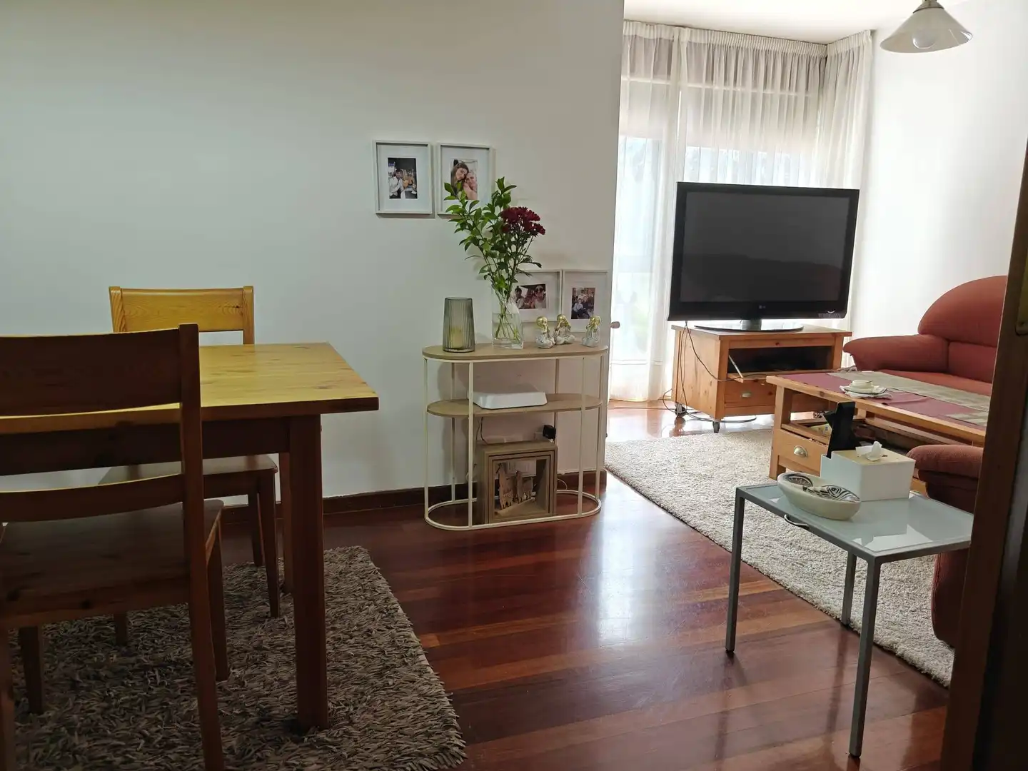 Wohnzimmer von Maisonette zum Verkauf in Ames mit Abstellraum, Möbliert und Gemeinschaftspool