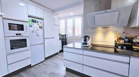 Foto 5 de Piso en venta en Avenida Reina Victoria Eugenia, Ensanche, Cartagena