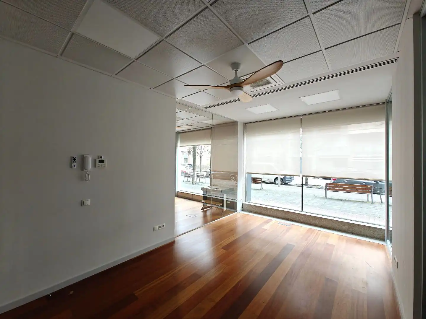 Local comercial de lloguer a Avinguda Guillem Graell 6, imagen 7
