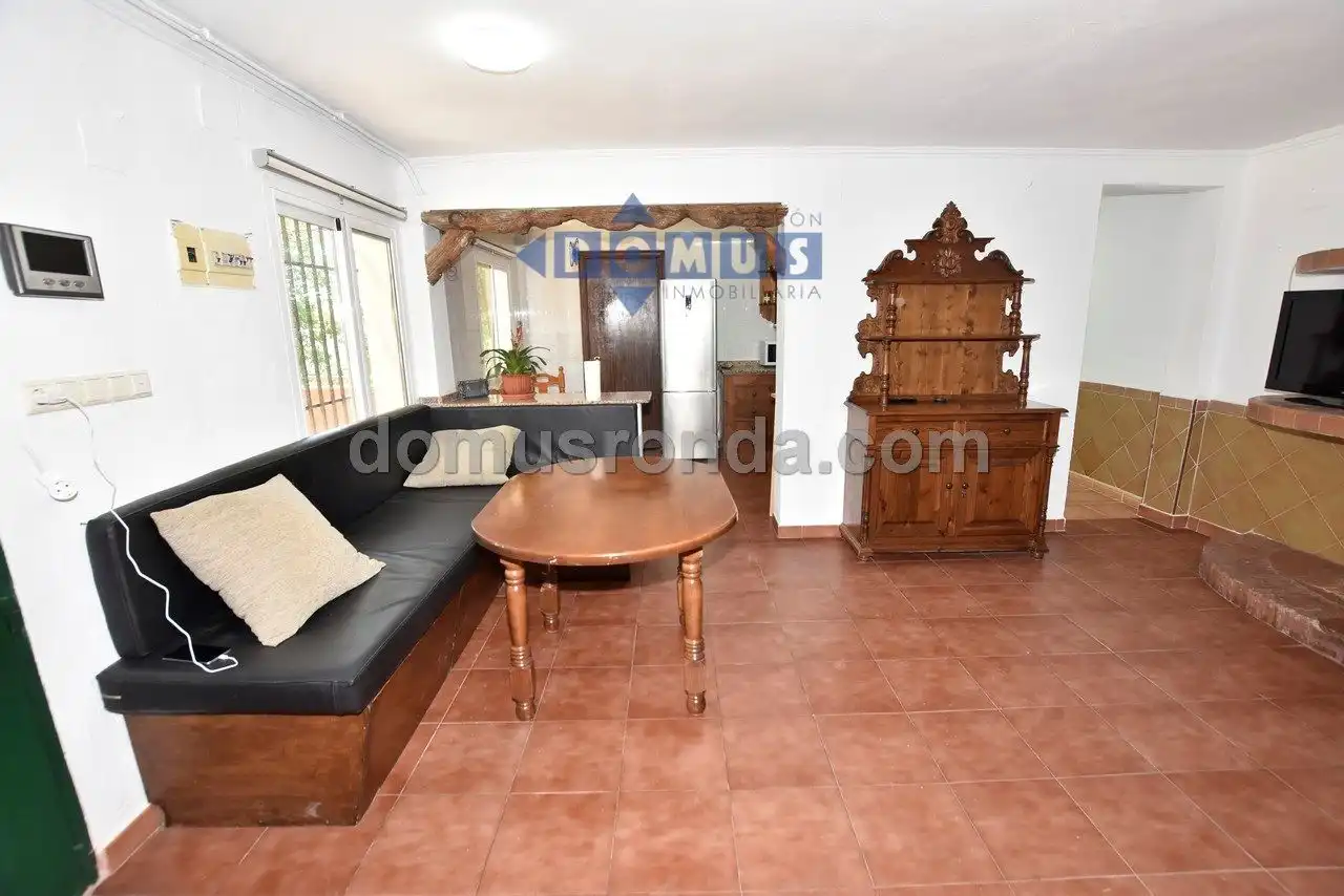 Sala de estar de Finca rústica de alquiler en Ronda con Aire acondicionado, Calefacción y Trastero