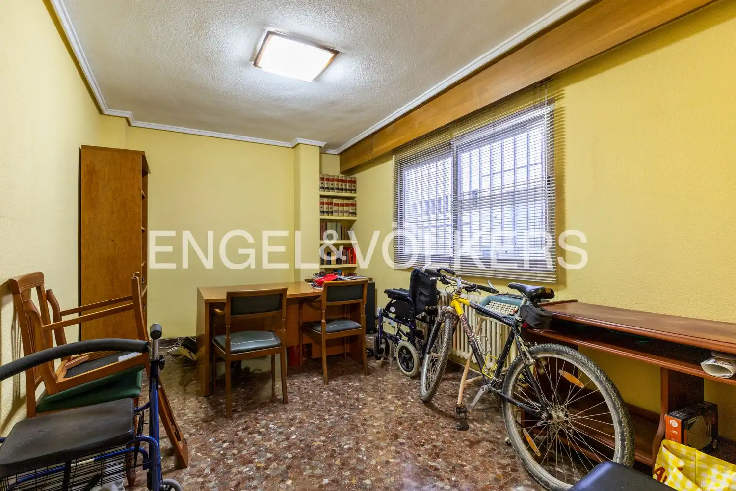 Piso en venta en Valencia con Aire acondicionado, Calefacción y Trastero