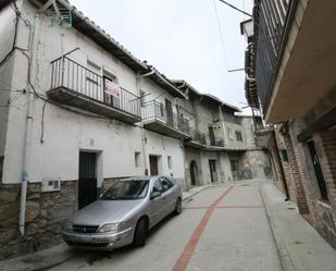 Exterior view of House or chalet for sale in Mombeltrán