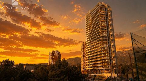 Comprar apartamento de obra nueva en Benidorm junto al golf y la playa  Eagle Tower Playa Poniente, imatge 2