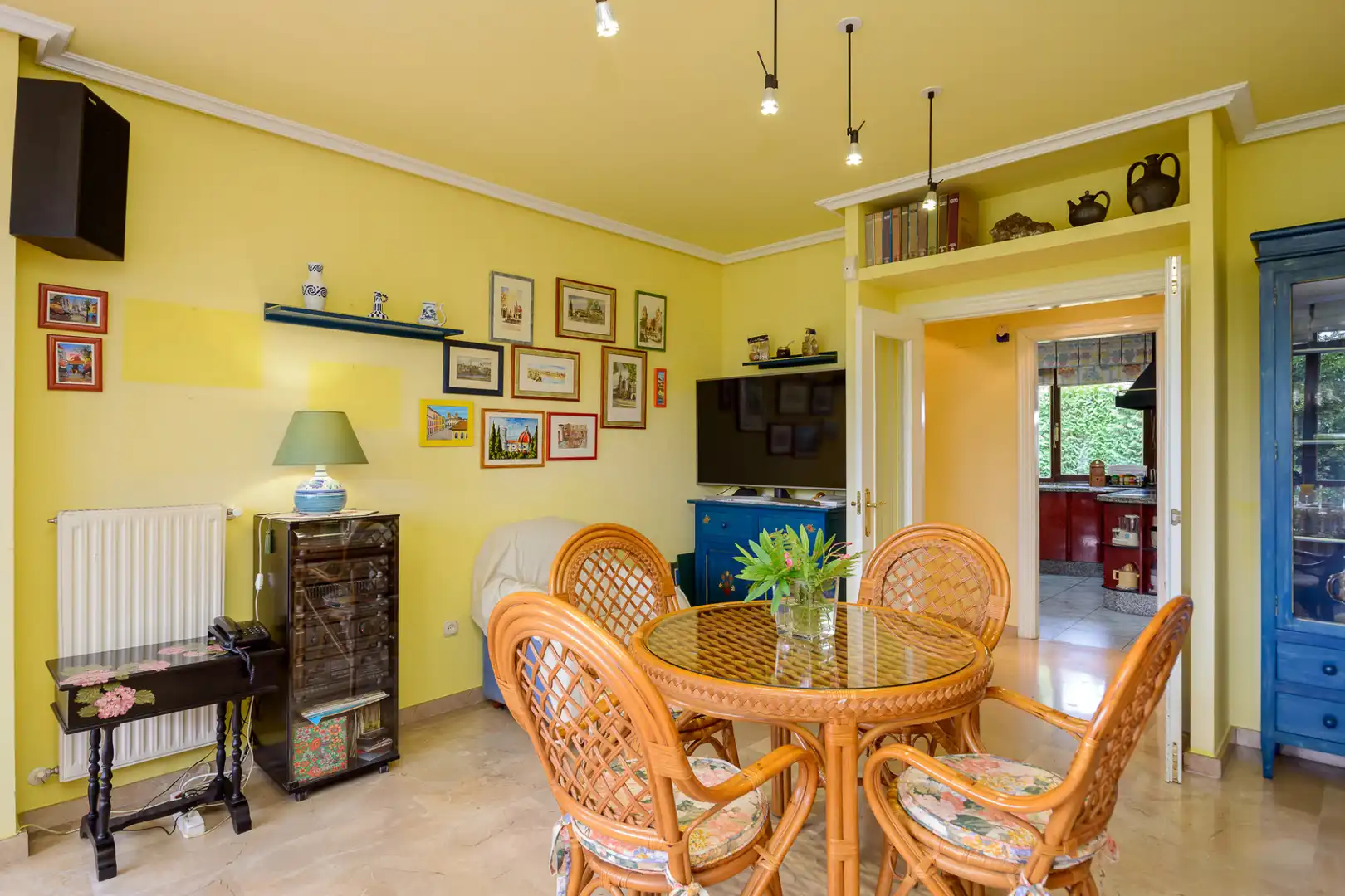 Comedor de Casa o chalet en venta en Oviedo  con Calefacción, Jardín privado y Parquet