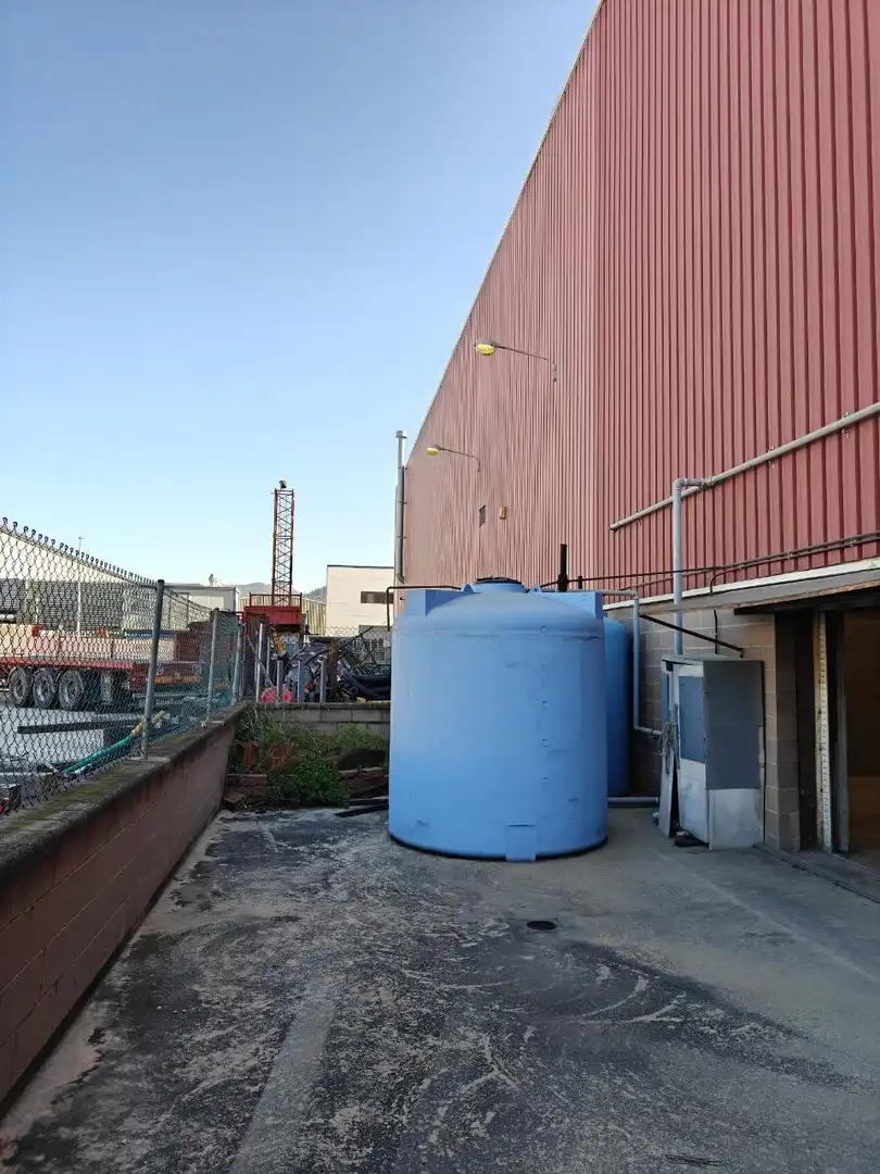 Außenansicht von Fabrikhallen zur Miete in Sant Feliu de Llobregat