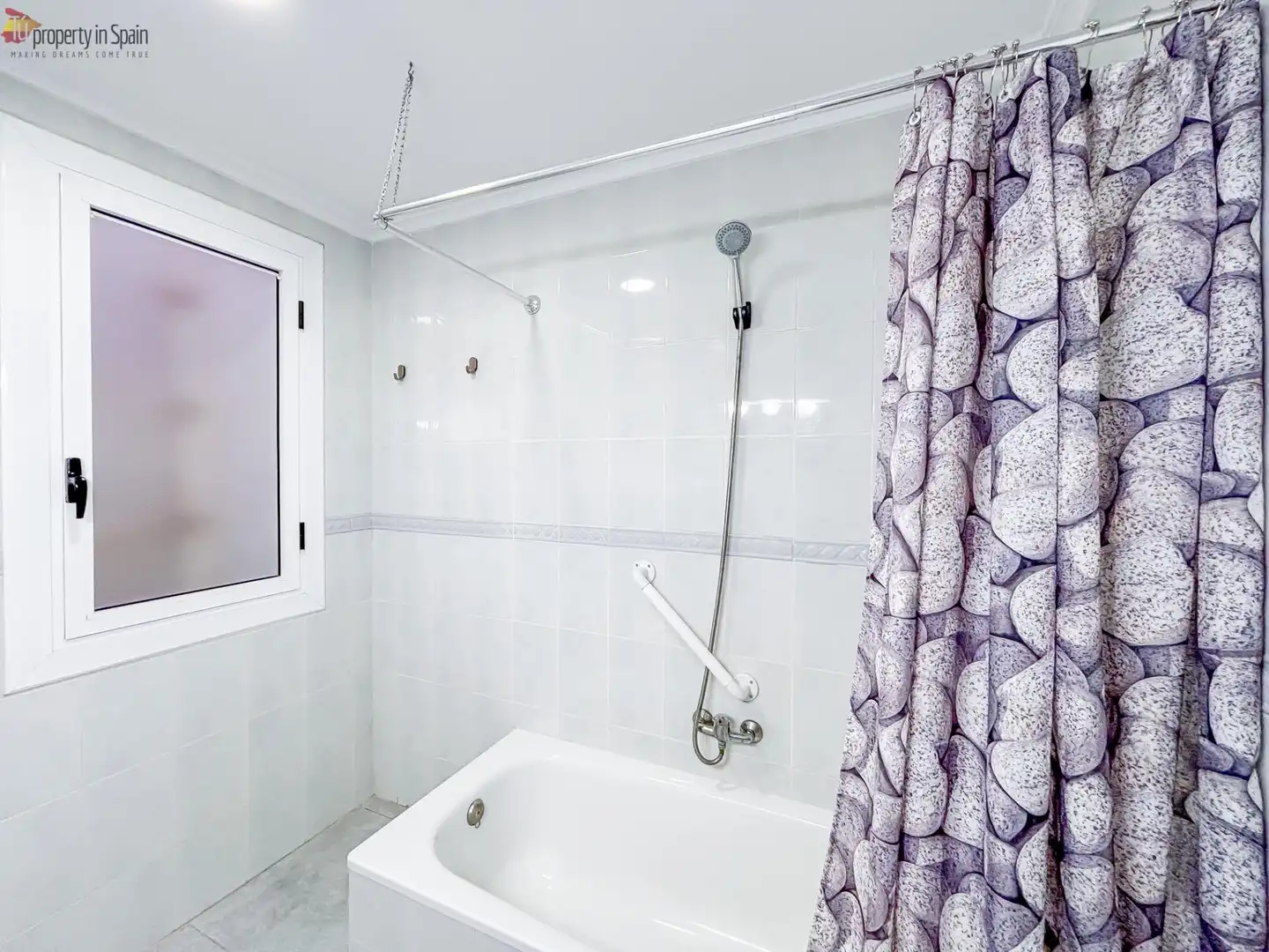 Habitación en Calle CAPITAN RUEDA, Campoamor