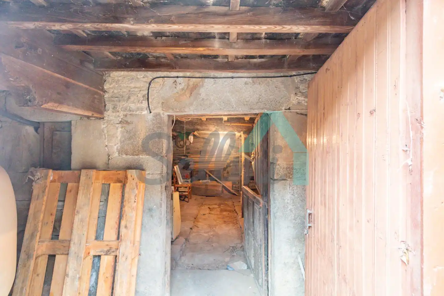 Casa adosada en venta en Quirós con Calefacción y Trastero