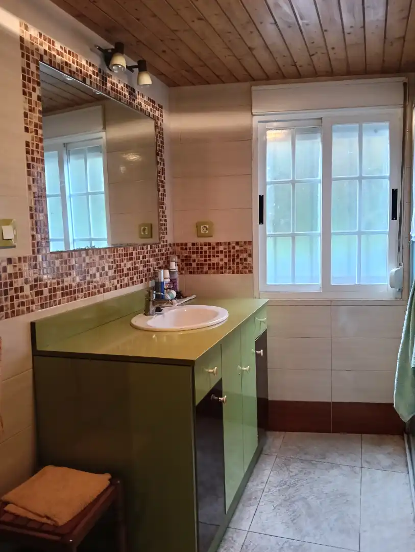 Adossat amb jardí en venda a Cesuras, imagen 44