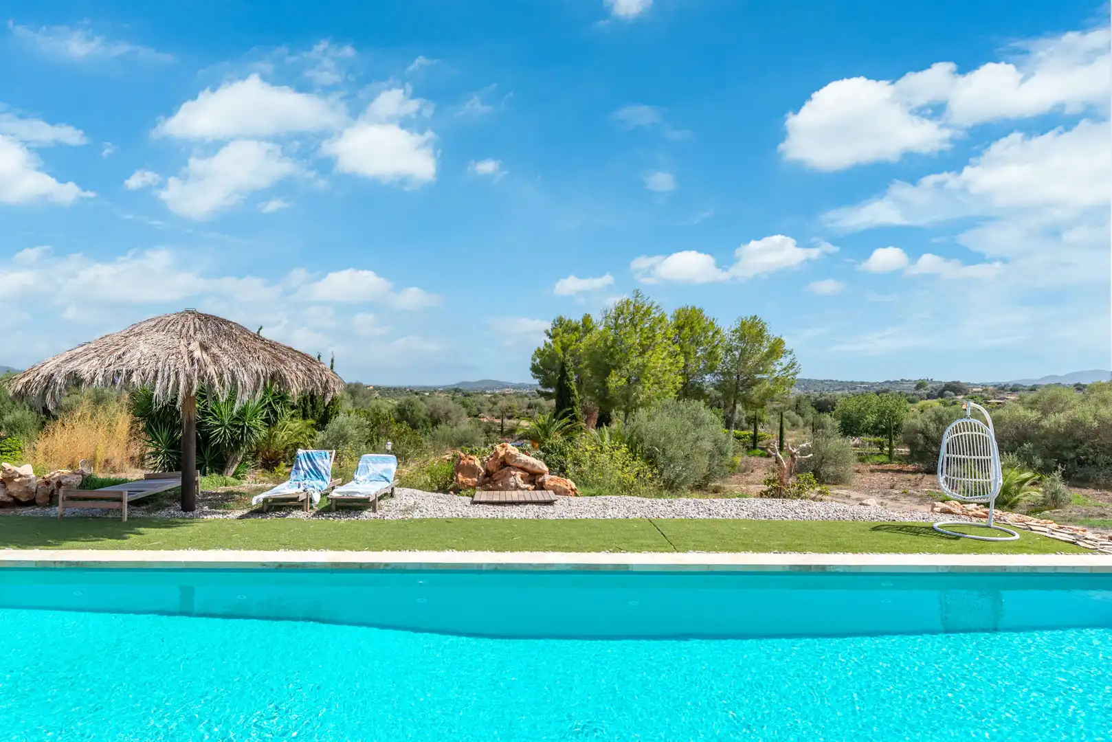 Piscina de Finca rústica en venda en Sant Llorenç des Cardassar amb Aire condicionat, Terrassa i Moblat