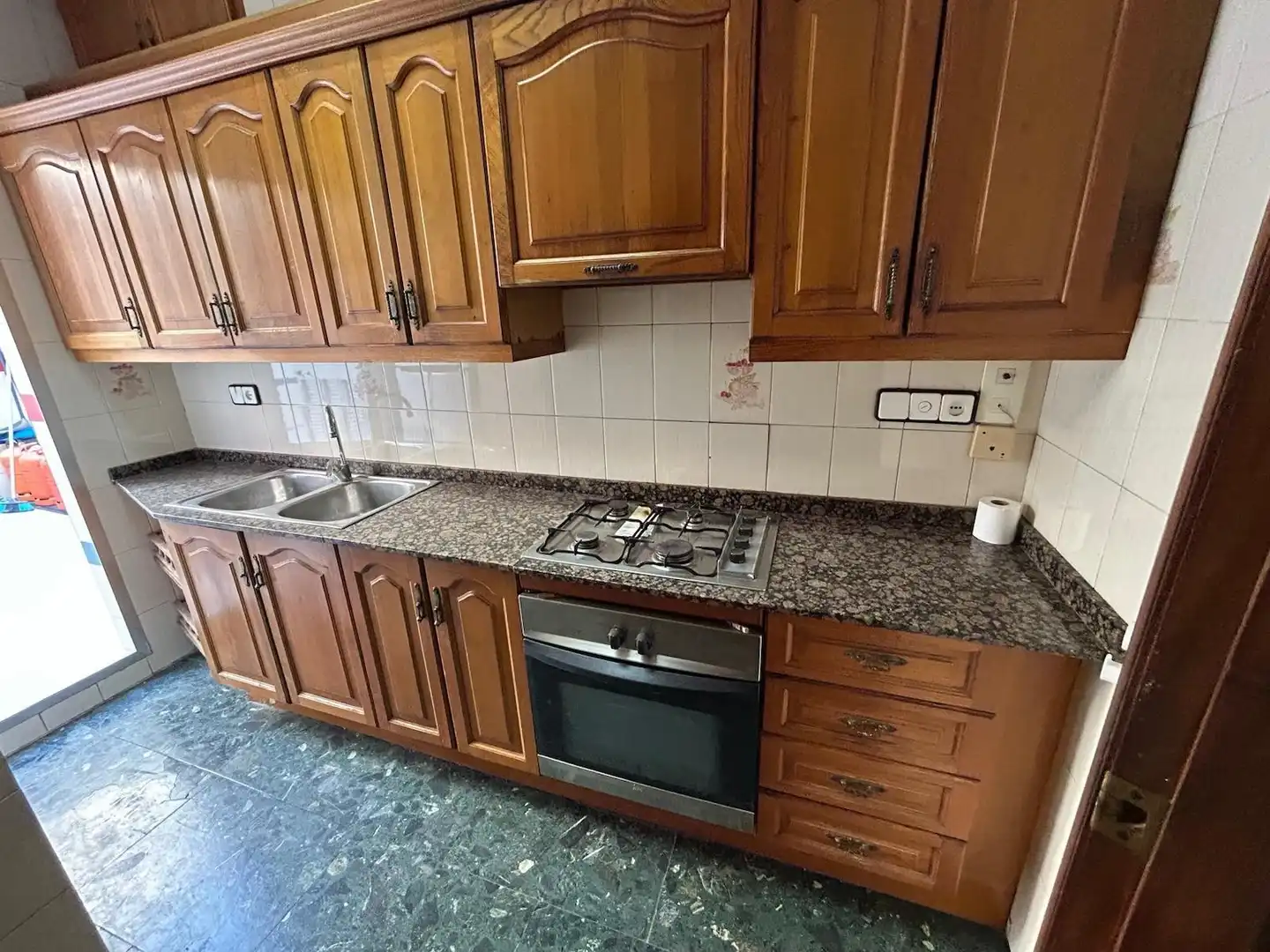 Kitchen of Flat for sale in Valencia  with Air Conditioner, Terrace and Balcony