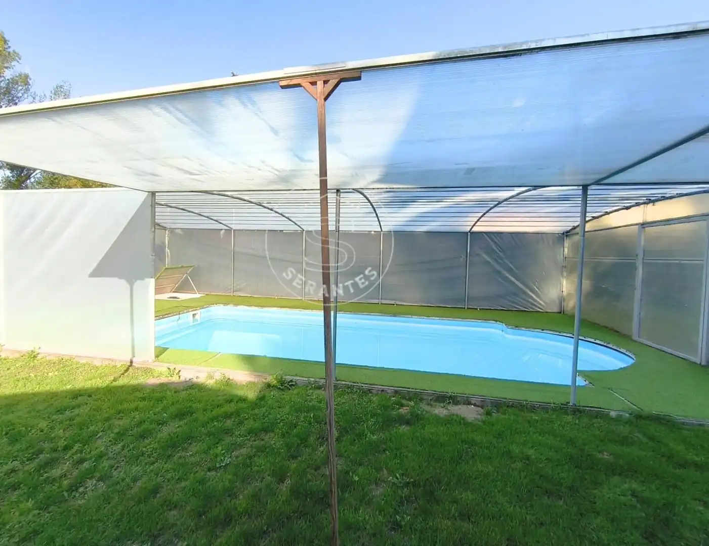 Country house zum Verkauf in Aranguren, Navarra
