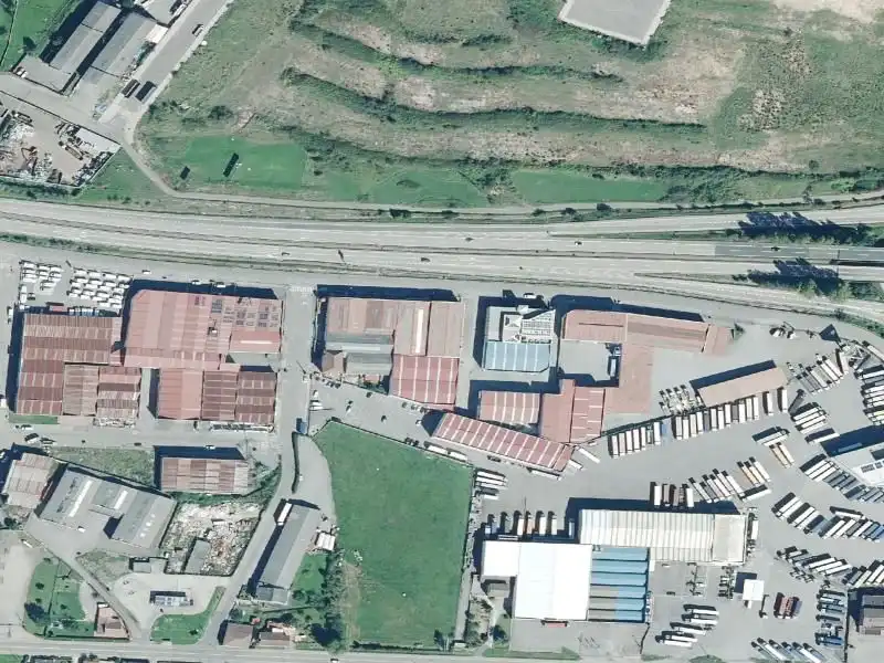 Locale commerciale in vendita a Siero, imagen 2