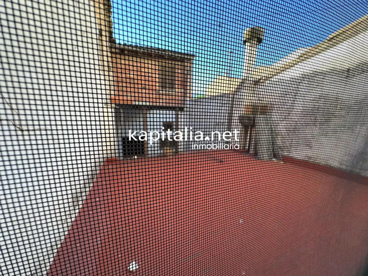 Casa rústica amb terrassa en venda a El Palomar, imagen 4