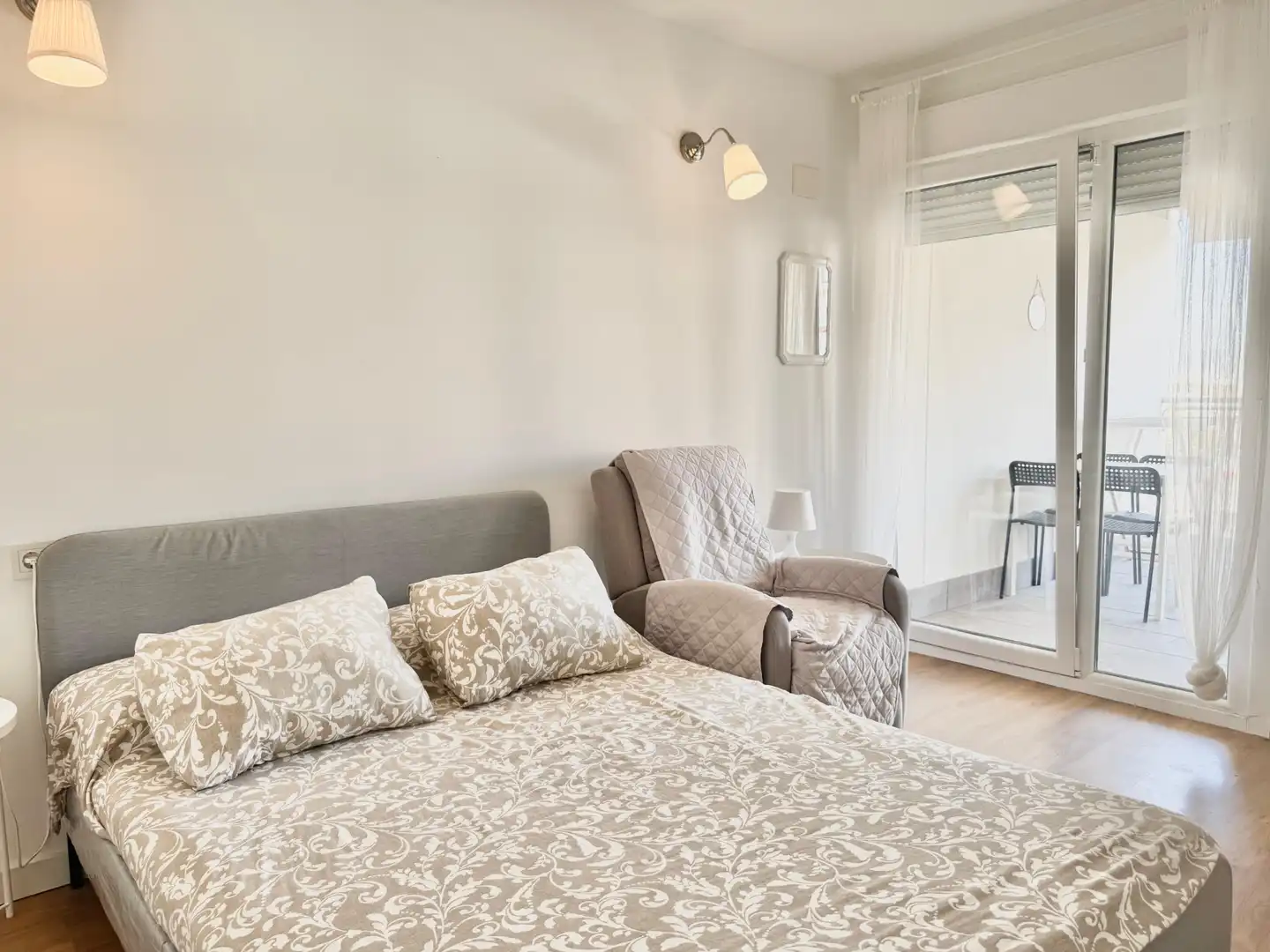 Habitación de Apartamento de alquiler en Canet d'En Berenguer con Aire acondicionado, Calefacción y Amueblado