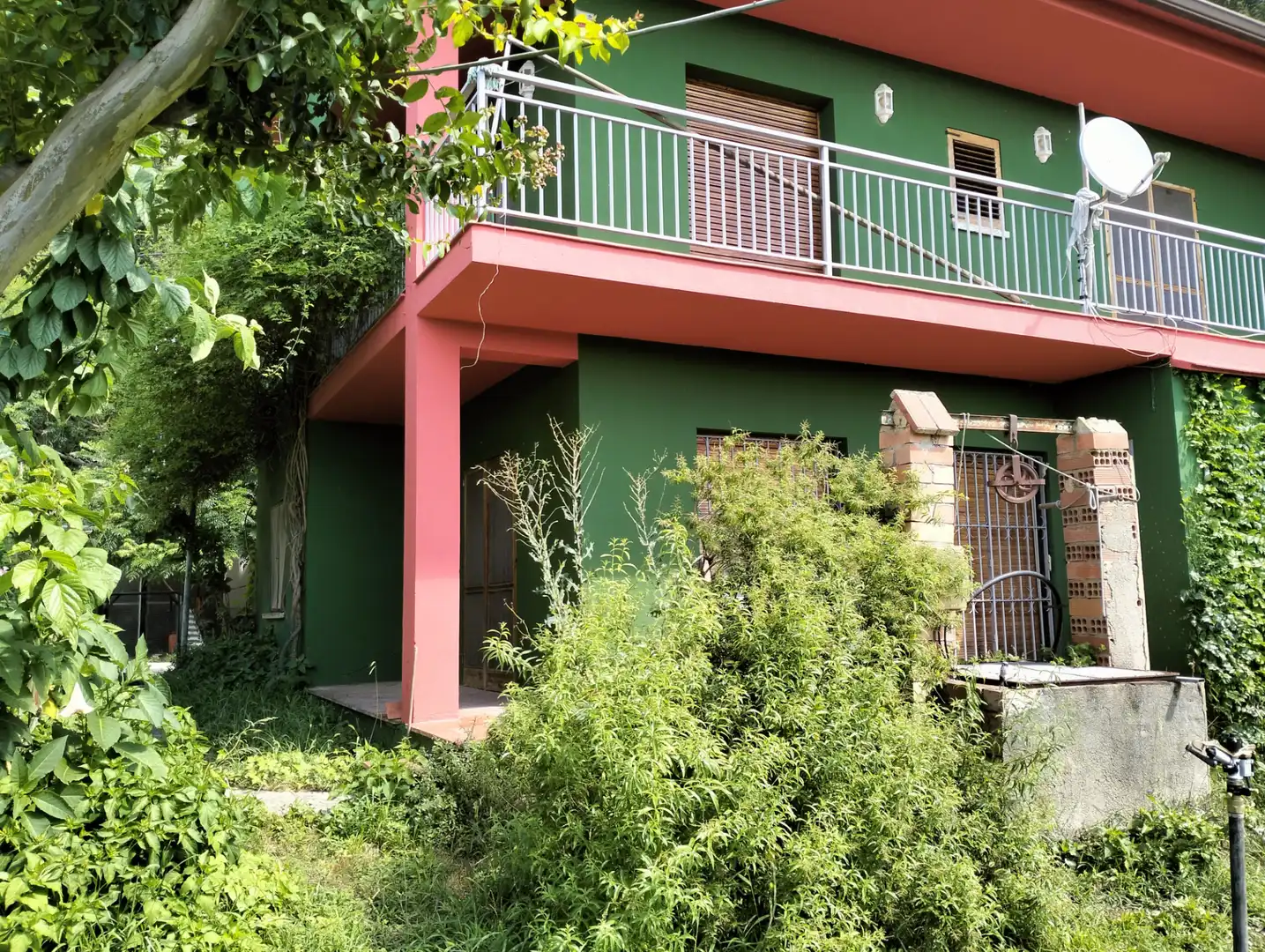 Vista exterior de Casa o xalet en venda en Cervià de Ter amb Jardí privat, Terrassa i Balcó